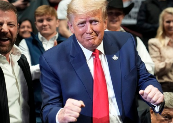 Sen. Mullin Welcomes National Guardsmen to DC Home for Christmas – PJ Media