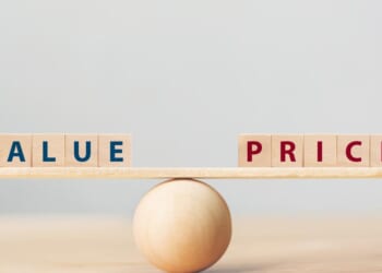 Subjective Valuation versus Arbitrary Valuation