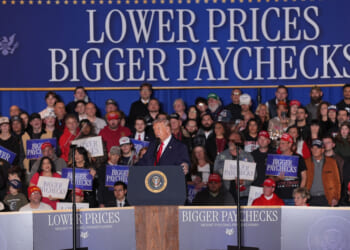 Trump Says the Economy Is Doing Well - Voters Aren't Convinced