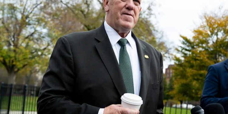 White House Border Czar Tom Homan speaks with the press outside of the West Wing of the White House in Washington, DC, November 14, 2025. (Photo by SAUL LOEB / AFP) (Photo by SAUL LOEB/AFP via Getty Images)