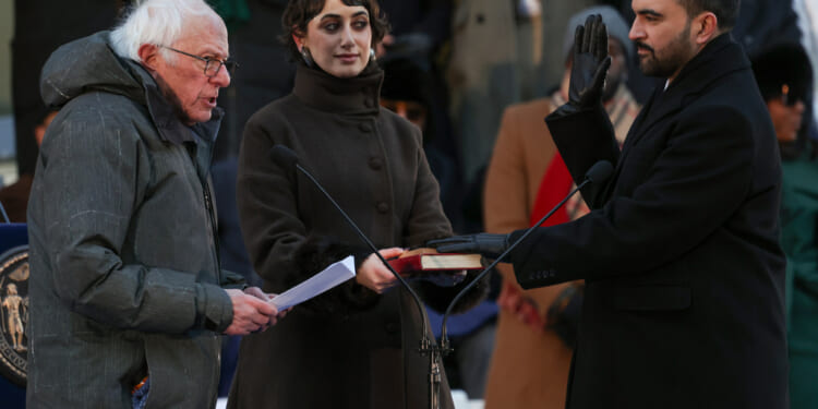 Mamdani Takes Oath, Vows to Govern 'Expansively and Audaciously' as a Democratic Socialist