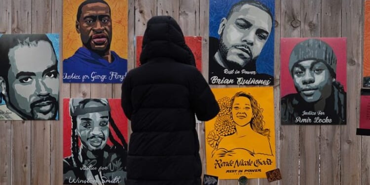 Renee Good’s family hires attorneys who represented George Floyd’s family – One America News Network