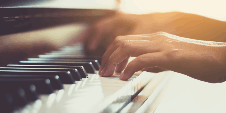 Christian Singer Stacie Orrico Files Lawsuit Against Record Label Alleging Sexual Abuse