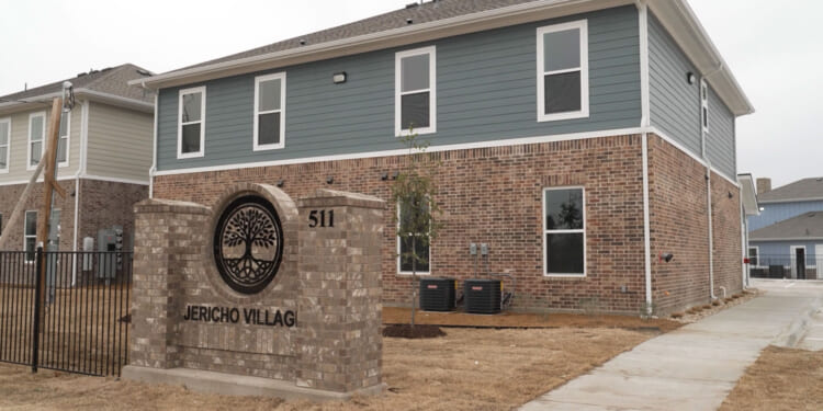 HUD Secretary Promotes Faith-Based Solutions as Texas Ministry Gives Women a Fresh Start