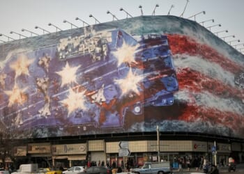 Iranians Wonder When Help Will Arrive as Scale of Killings Exposed, Regime Threatens US