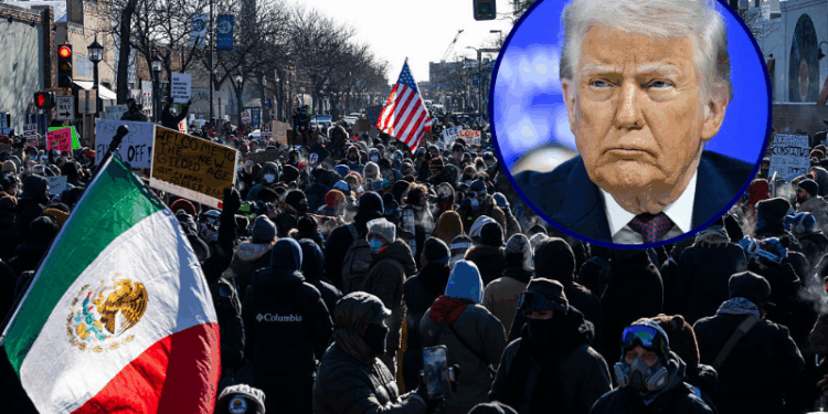 MINNEAPOLIS, MINNESOTA - JANUARY 24: People gather at the intersection of 26th Street and Nicollet Avenue after a fatal shooting by federal agents on January 24, 2026 in Minneapolis, Minnesota. Federal agents allegedly shot and killed 37-year-old Alex Pretti, a south Minneapolis resident, amid a scuffle to arrest him. The Trump administration has sent a reported 3,000 federal agents into the area, with more on the way, as they make a push to arrest undocumented immigrants in the region. (Photo by Stephen Maturen/Getty Images)/US President Donald Trump reacts at the "Board of Peace" meeting during the World Economic Forum (WEF) annual meeting in Davos on January 22, 2026. US President Donald Trump will show off his new "Board of Peace" at Davos on January 22, 2026 burnishing his claim to be a peacemaker a day after backing off his own threats against Greenland. Originally meant to oversee the rebuilding of Gaza after the war between Hamas and Israel, the board