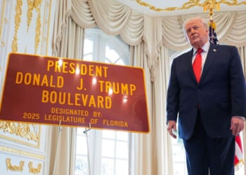Trump attends dedication ceremony to rename roadway from Palm Beach Int’l Airport to Mar-a-Lago in his honor – One America News Network