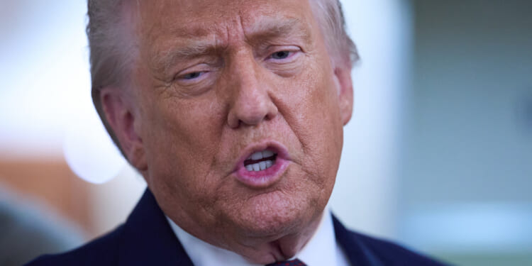 Trump to Visit Iowa in an Effort to Focus on Affordability Amid Fallout from Minneapolis Shooting