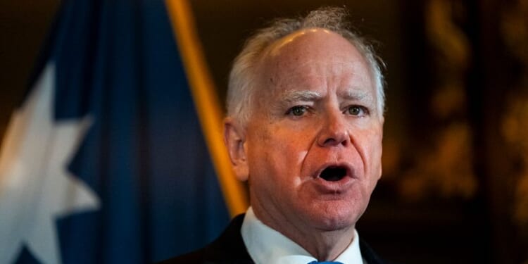 Walz prepares Minnesota Nat’l Guard for possible deployment following ICE shooting, says state is ‘at war’ with the federal government