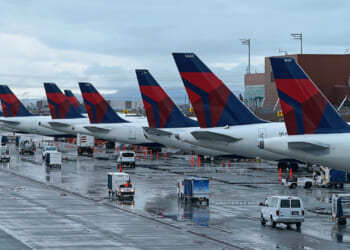 14,000 Air Traffic Controllers Work Without Pay as Partial Government Shutdown Drags On