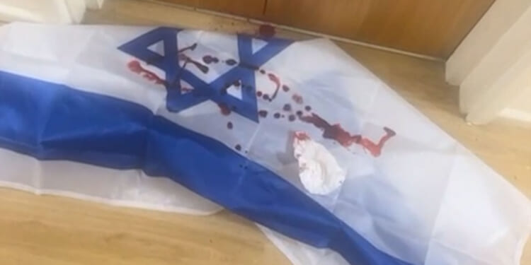 'The Antisemitism Here Is Horrifying': Should the US Offer Asylum to British Jews?