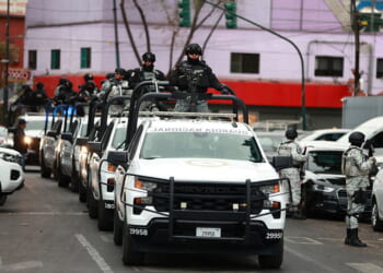 American Tourists Warned Following Mexican Drug Lord Takedown - Liberty Nation News