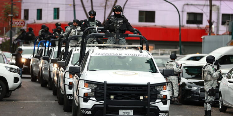 American Tourists Warned Following Mexican Drug Lord Takedown - Liberty Nation News