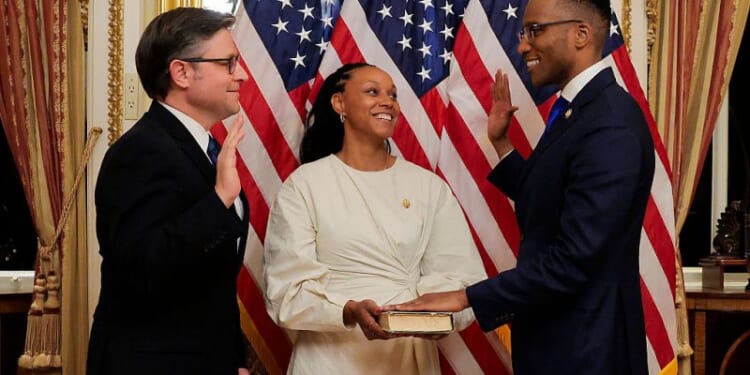 Democrat Rep. Christian Menefee sworn in to fill late Rep. Turner’s House seat after winning Texas Special Runoff election
