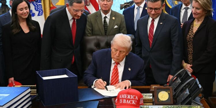 Trump signs $1.2T bill to end partial gov’t shutdown – One America News Network
