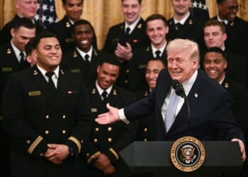 Trump honors Navy football team at WH, signs EO to preserve Army-Navy game broadcast timeslot – One America News Network