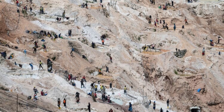 At Least 200 Dead in a Congo Coltan Mine Collapse, Authorities Say, as Rebels Dispute Toll