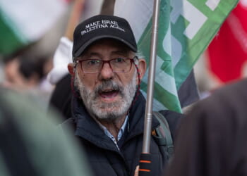 Democrats Decline to Condemn Protesters Who Back Iran