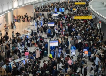 Enhanced Role for Immigration Officers at US Airports as Shutdown Frustrates Travels and Screeners