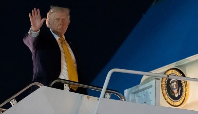 F-16s Scramble Near Trump’s Air Force One After Security Scare – PJ Media