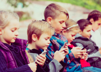 More States Move to Ban Smartphones in Schools: 'They're Destroying Kids' Ability to Focus'
