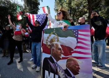 Reporter defies orders, covers counter protesters thanking Trump after Iran strikes – One America News Network