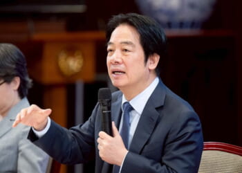 US Senators in Taiwan Urge Lawmakers to Pass Defense Budget