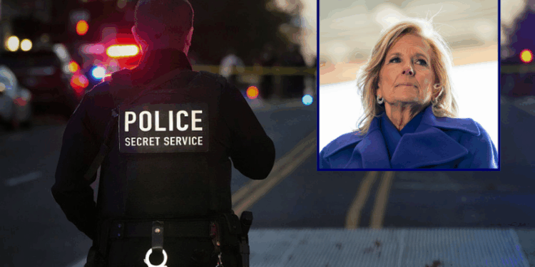 (Background) A member of the U.S. Secret Service responds to a shooting near the White House on November 26, 2025 in Washington, DC. Two members of the West Virginia National Guard were shot blocks from the White House in what authorities are calling a targeted shooting. (Photo by Andrew Leyden/Getty Images) / (R) Former US First Lady Jill Biden attends a farewell ceremony at Joint Base Andrews, Maryland, on January 20, 2025, following Donald Trump