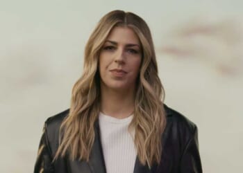 Worship Leader Brooke Ligertwood Shares Stunning Testimony of Answered Prayer From Ukraine