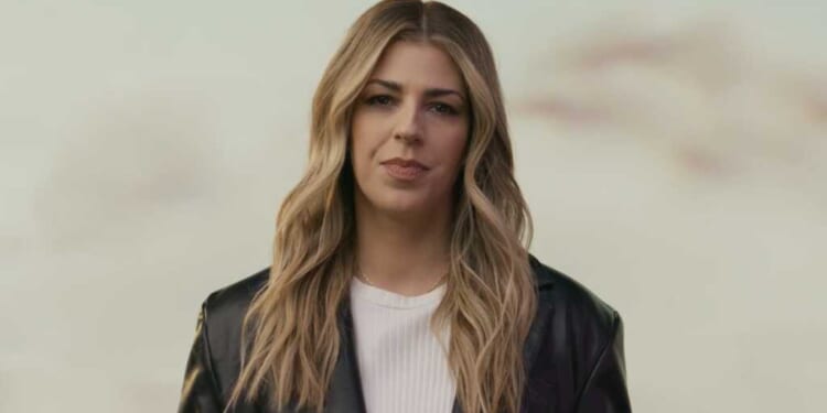 Worship Leader Brooke Ligertwood Shares Stunning Testimony of Answered Prayer From Ukraine