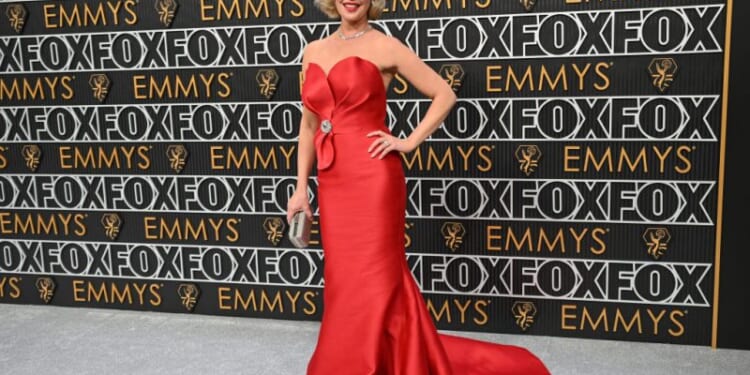 ‘Grey’s Anatomy’ star responds to criticism over Mar-a-Lago dog rescue charity event appearance – One America News Network