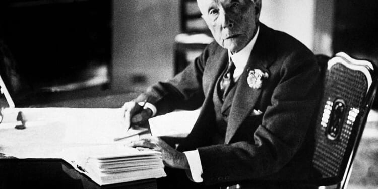 Liberty Lifestyle: Everyone Is Richer Than the Robber Barons a Century Ago