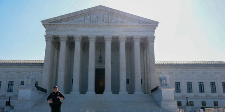 SCOTUS weighs blocking Roundup cancer lawsuits over federal labeling laws – One America News Network