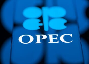 OPEC Cracks Deepen as UAE Waves Goodbye