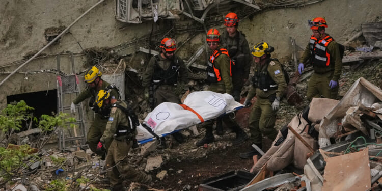 'Easter Miracle': Trump Hails US Special Forces Rescue as Deadline Looms for Iran Hormuz Agreement