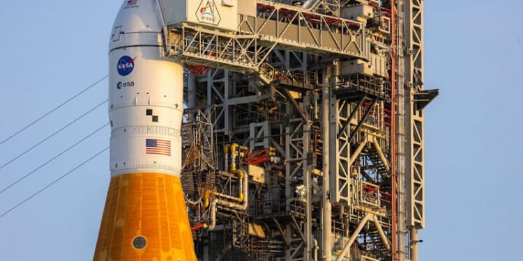 Engineers resolve system issue, countdown continues for first manned flight around the moon in over 50 years – One America News Network